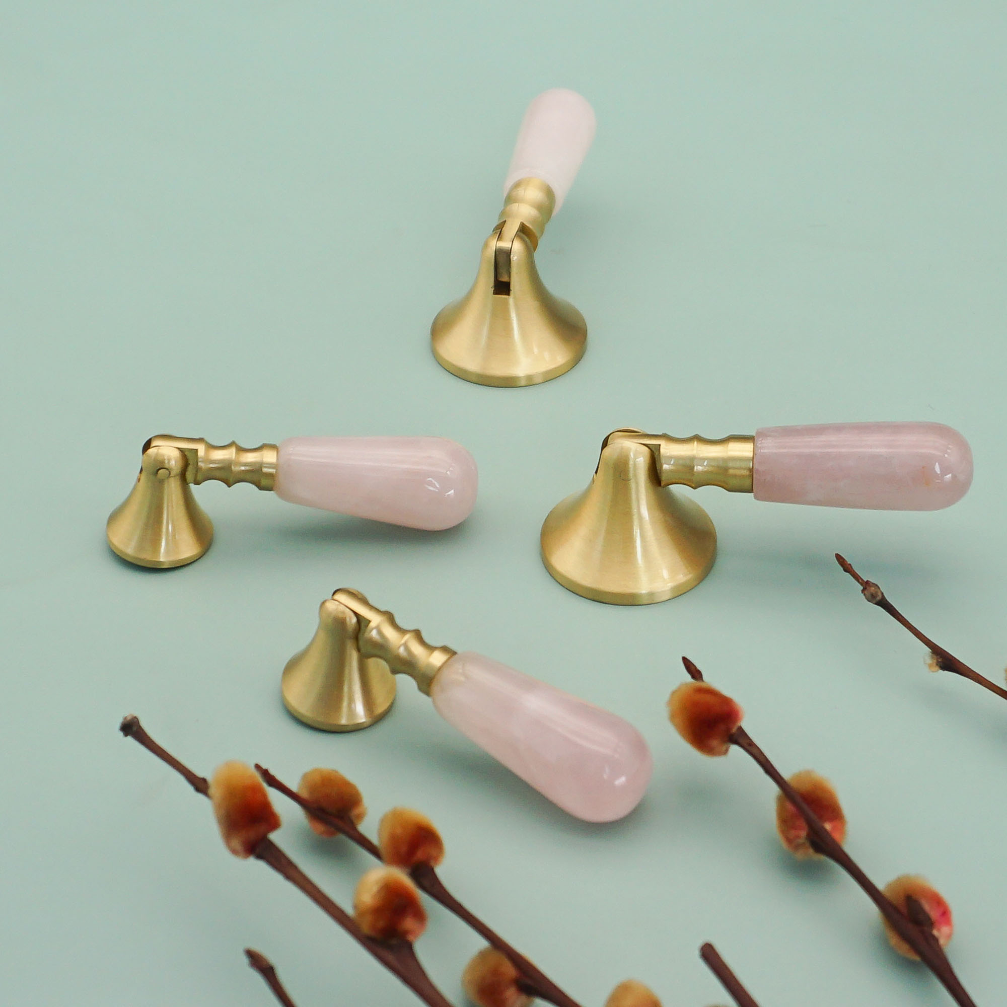 Розовый кристалл + латунные дв – обзор и цена Furniture Hardware Drop Pulls